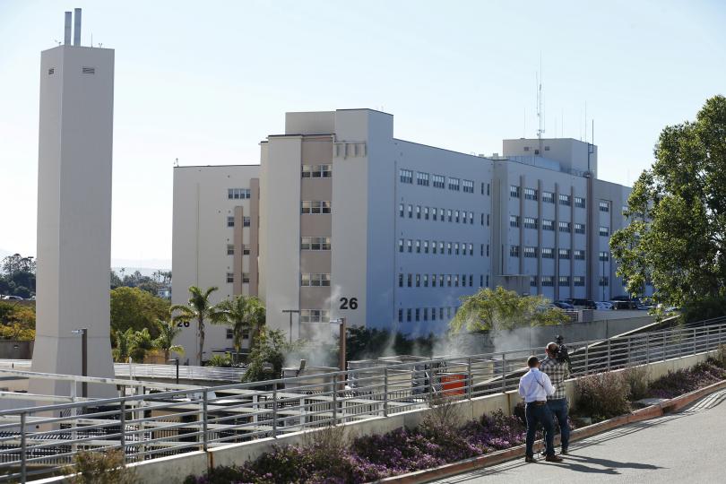 Reports of man with gun at Naval Medical Center in San Diego