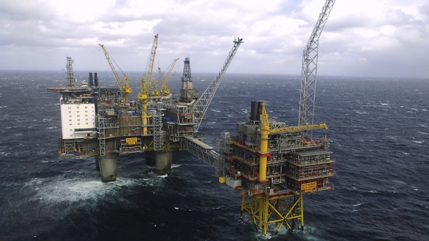 IEA cuts Opec, non-members estimated oil output
