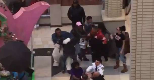 Mall Easter bunny, father scuffle after child slips